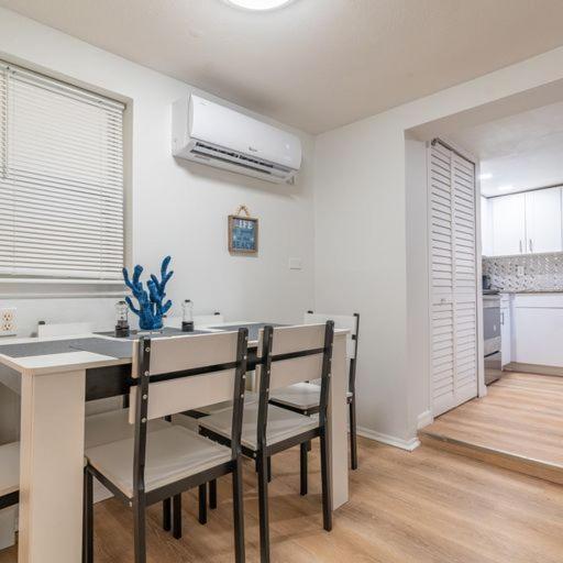Lovely 2 Bedrooms, Steps Away From The Beach. Bradenton Beach Exterior foto